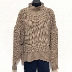 H&M Woman Brown Oversized Turtleneck Knit Sweater Size L